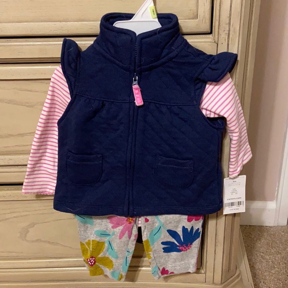NWT Carter’s Baby girl 3 month outfit